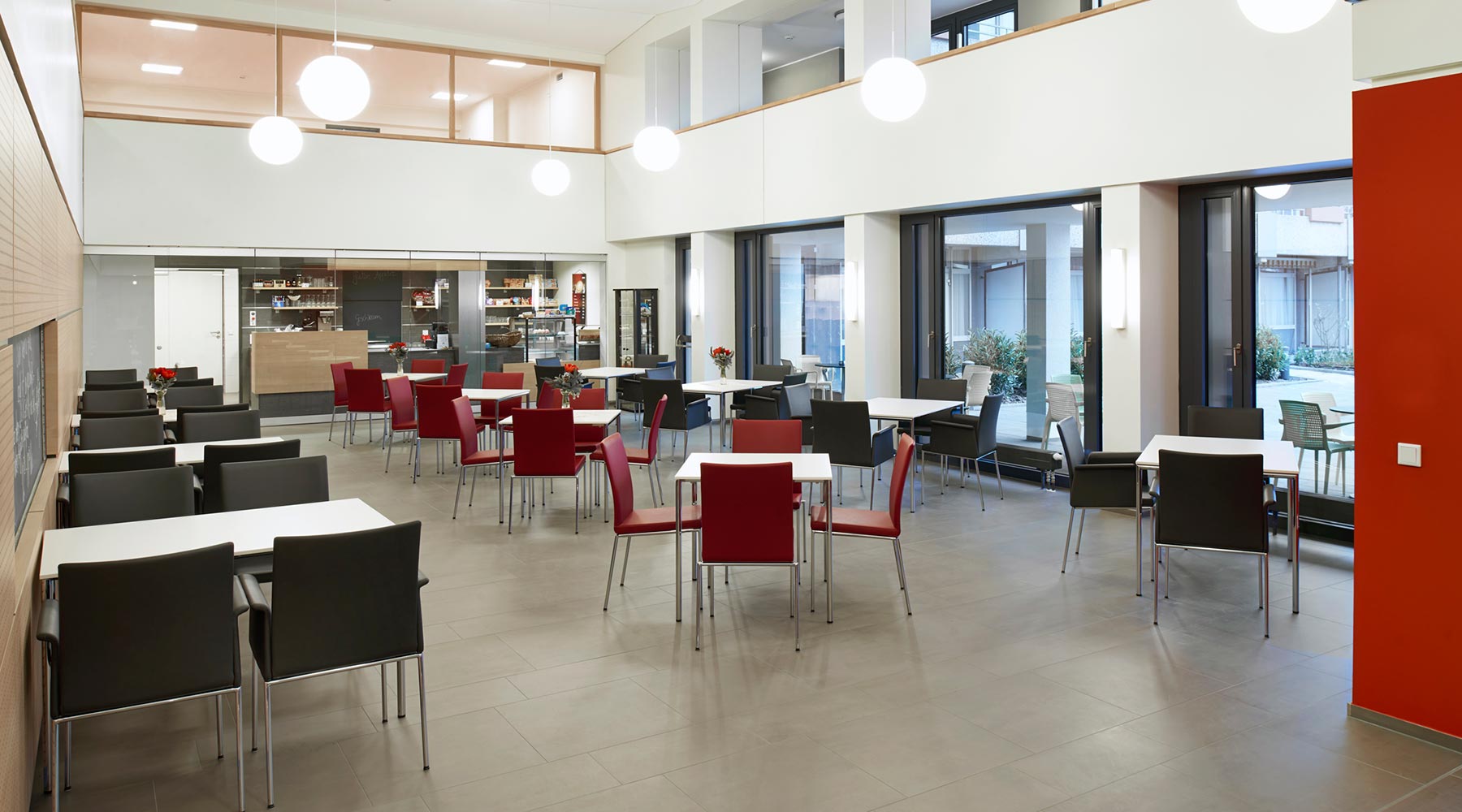 Moderne Cafeteria des Gerhard-Berting-Haus